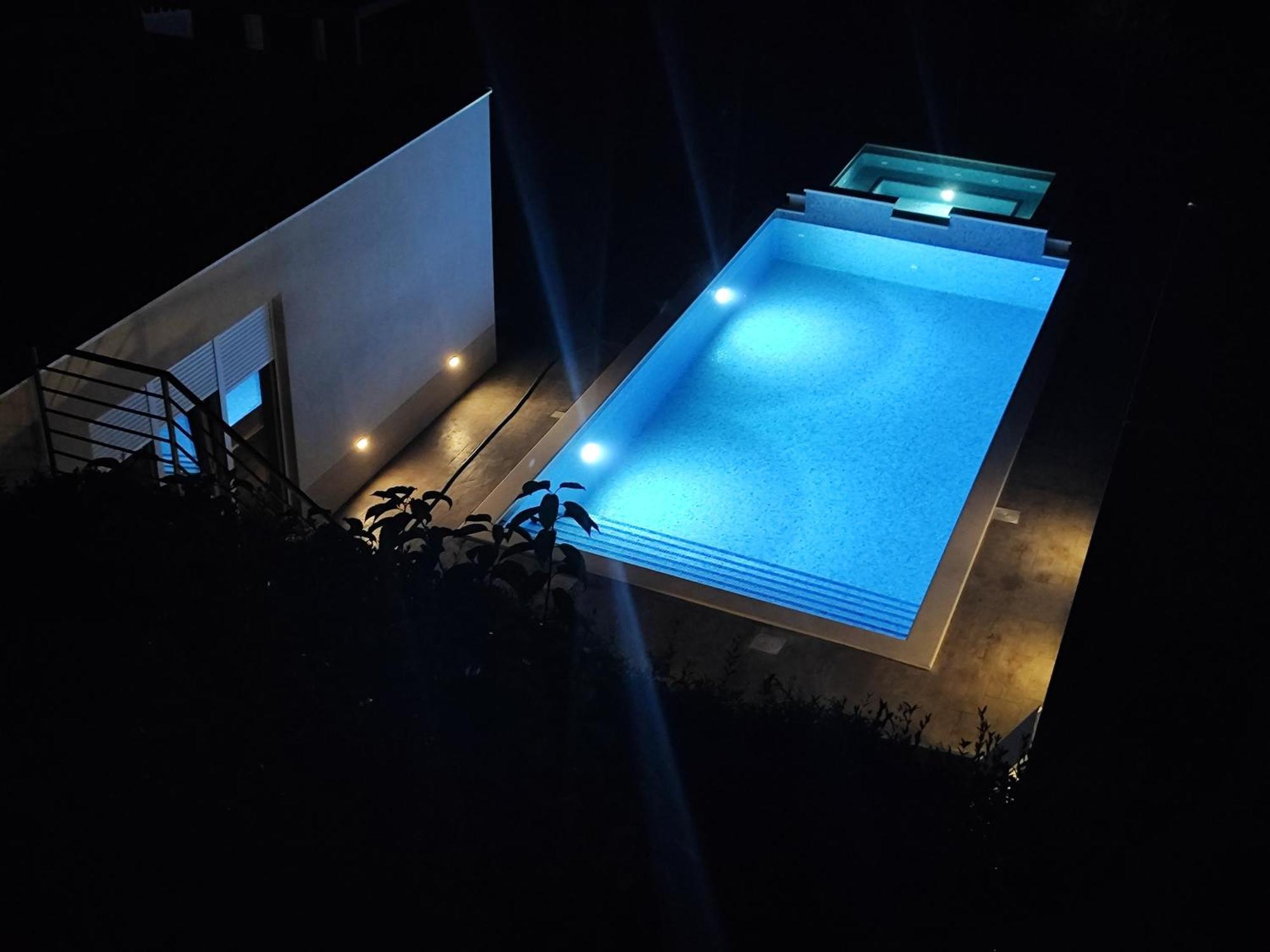 Fantastic House Villa โปดสตรานา ภายนอก รูปภาพ