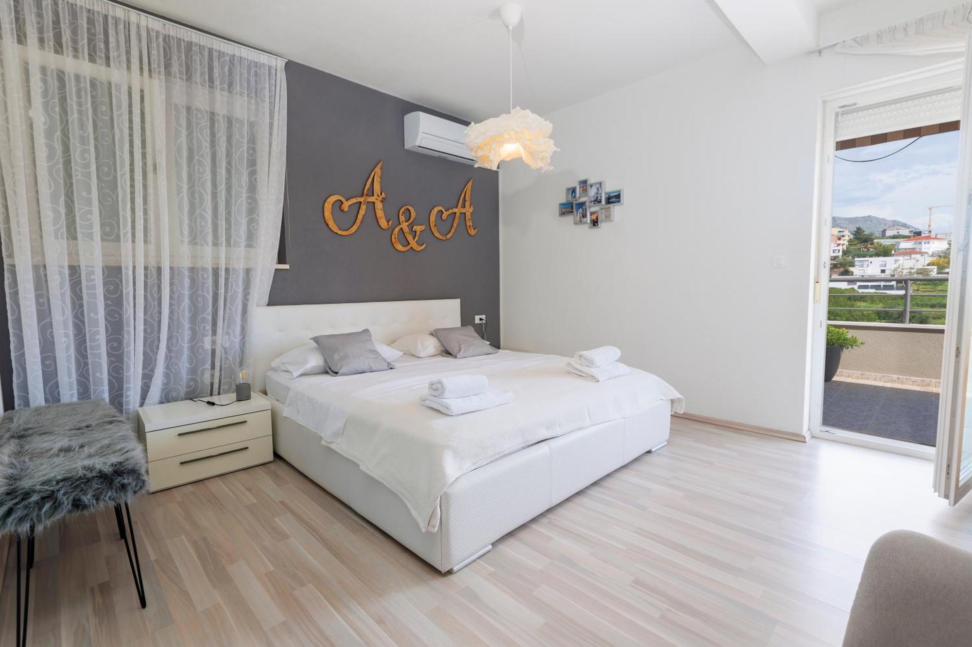 Fantastic House Villa โปดสตรานา ภายนอก รูปภาพ
